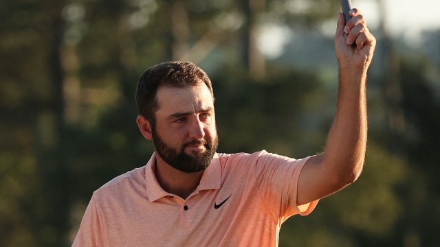 Article thumbnail: Golf - The Masters - Augusta National Golf Club, Augusta, Georgia, U.S. - April 14, 2024 Scottie Scheffler of the U.S. celebrates on the 18th green after winning The Masters REUTERS/Eloisa Lopez