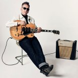 Article thumbnail: Richard Hawley photographed in Sheffield by Dean Chalkley Image via scott.steele@screampromotions.co.uk