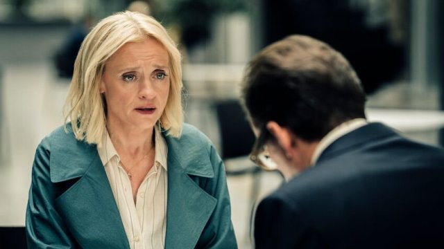 Article thumbnail: Dr Susannah Newman (Anne-Marie Duff) meets with Detective Superintendent Richard Groves (Ben Miller and Natasha Groves (Tamsin Greig)