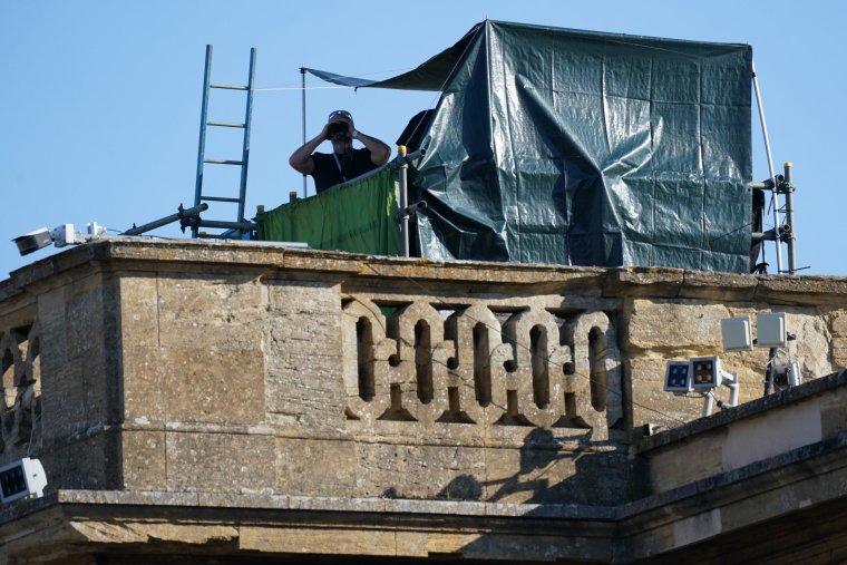 Security on the roof ahead of the arrivals of European leaders attending the European Political Community summit at Blenheim Palace in Woodstock, Oxfordshire. Picture date: Thursday July 18, 2024. PA Photo. See PA story POLITICS EPC. Photo credit should read: Jacob King/PA Wire